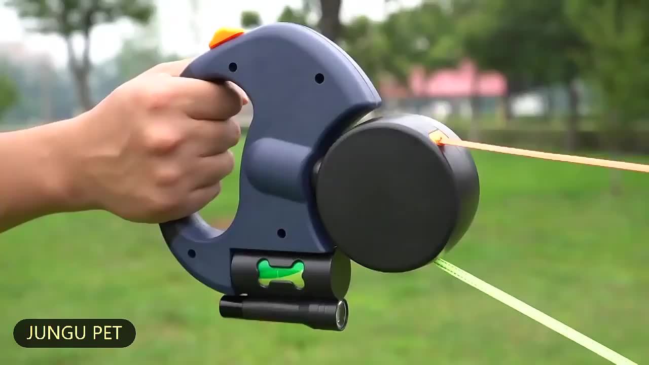360 Degree Rotating Stretchable Pet Leash for Dogs